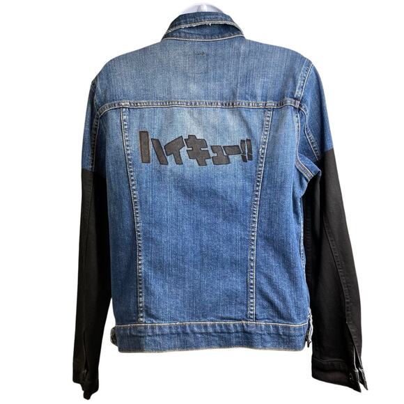 Joe's‎ Women's Blue Nyla Denim Trucker Jacket Size L Graffiti Graphic Streetwear - Picture 2 of 13